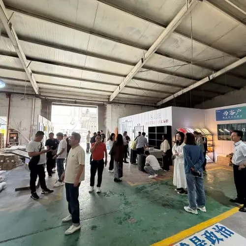 Harmony and Symbiosis, Embracing Goodness — SMEA Whale Factory (Logo Manufacturing Ecosystem Alliance) Visits Xi 'an Dake Advertising for Exchange 