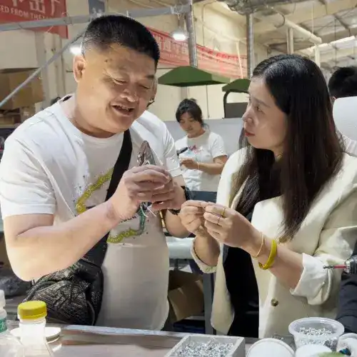 Harmony and Symbiosis, Embracing Goodness — SMEA Whale Factory (Logo Manufacturing Ecosystem Alliance) Visits Xi 'an Dake Advertising for Exchange